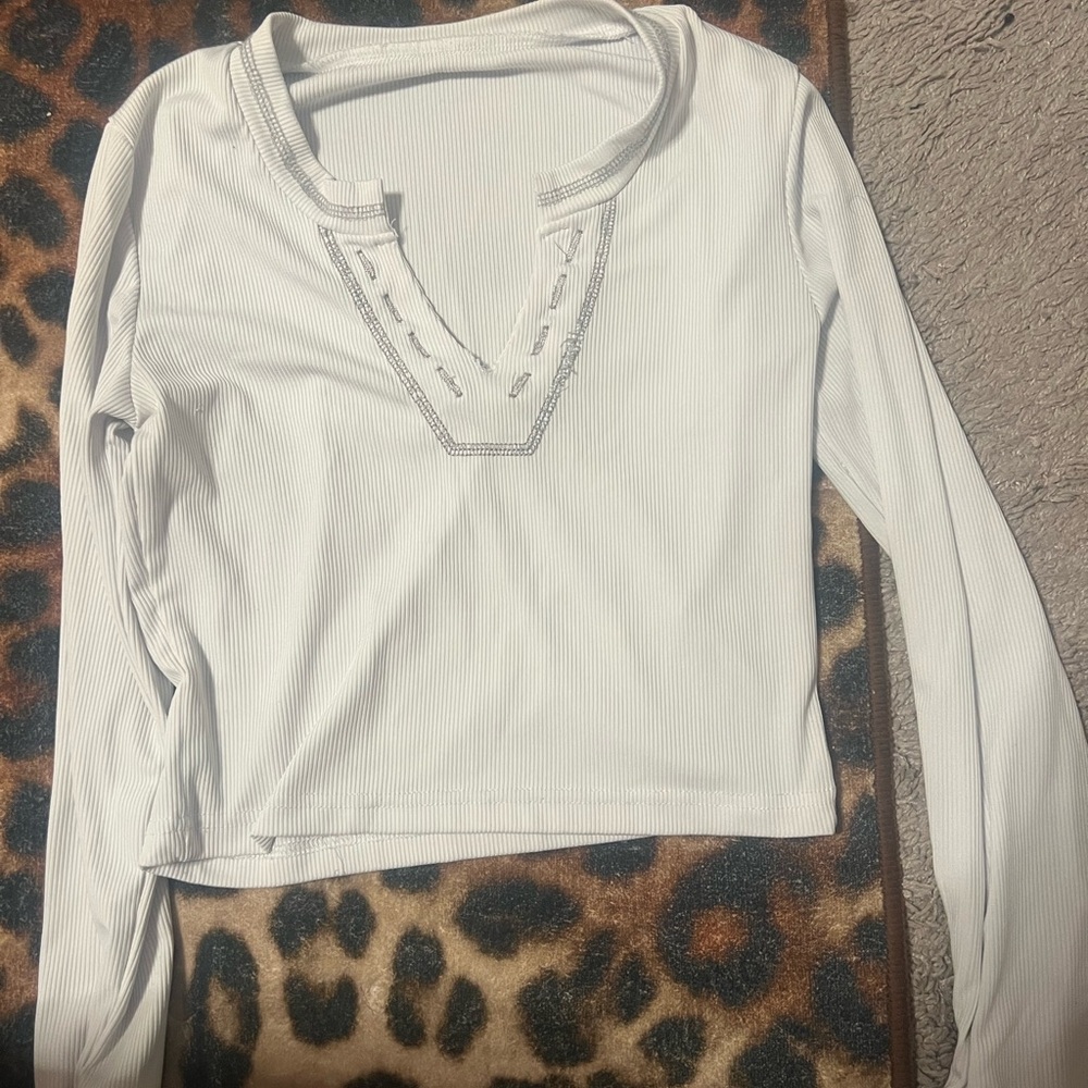 Urban Outfitters White Long Sleeve Top with V-Neck Detail